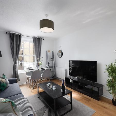 Modern One Bedroom Apartment Next To Old Street Лондон Екстериор снимка